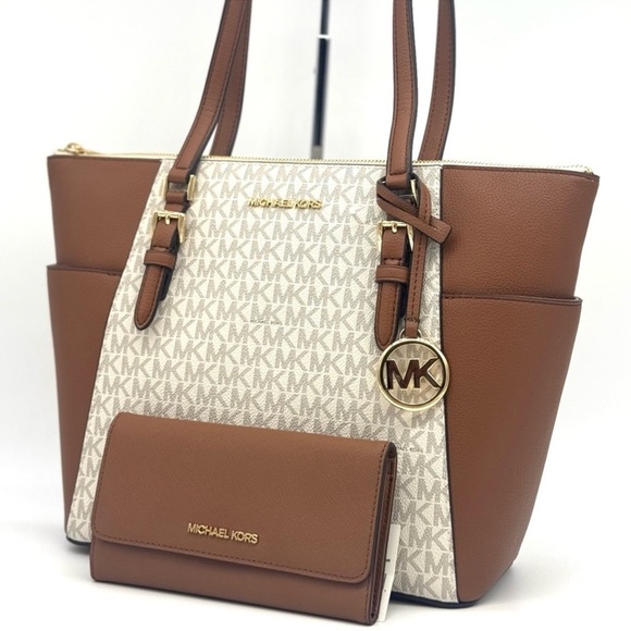 Michael Kors Large Charlotte Tote Bag & Trifold Wallet Set Vanilla/Luggage - Picture 1 of 13